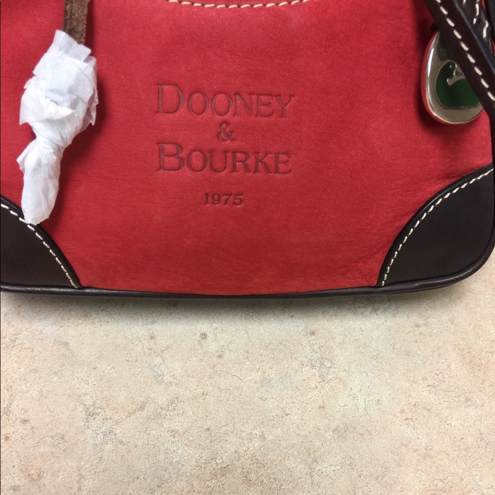 Authentic Dooney and Bourke 👜 handbag